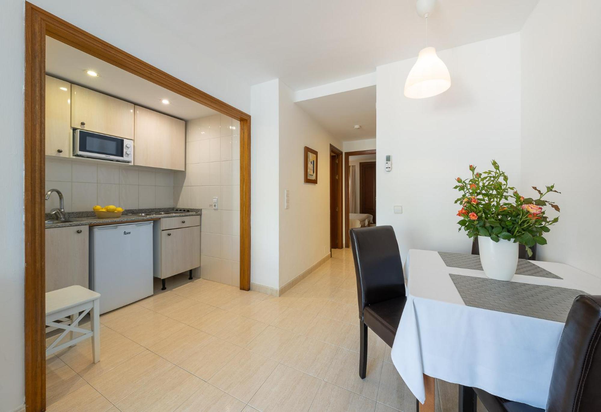 Apartamentos Los Tilos Peguera Exteriör bild